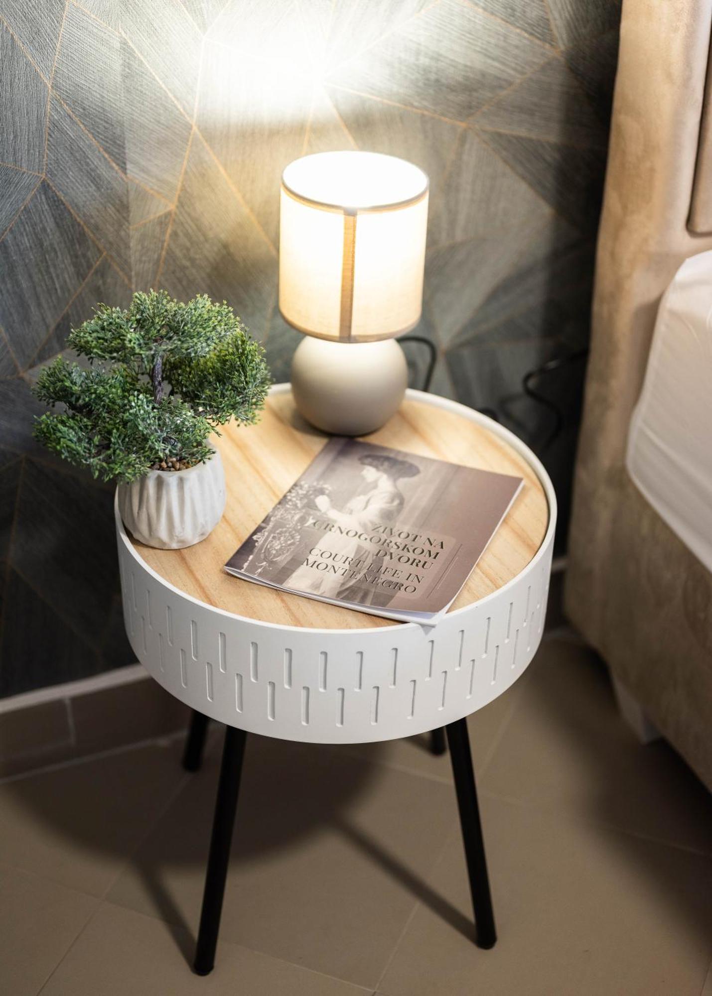 Studio Apartment Cudo Nevidjeno Karuc Bagian luar foto