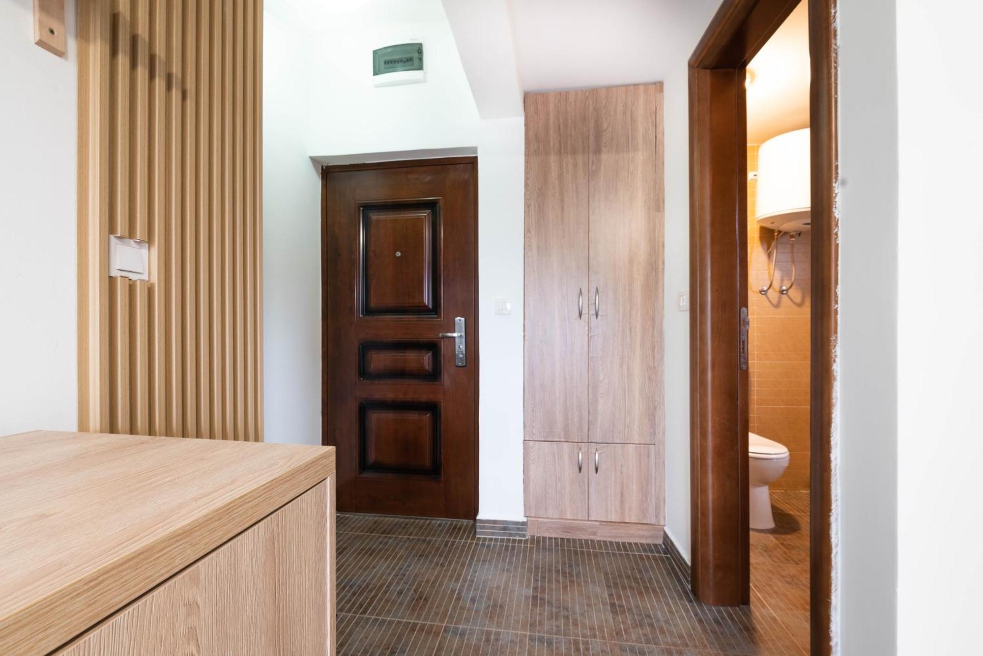 Studio Apartment Cudo Nevidjeno Karuc Bagian luar foto